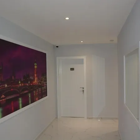 Royal Albania Hotell